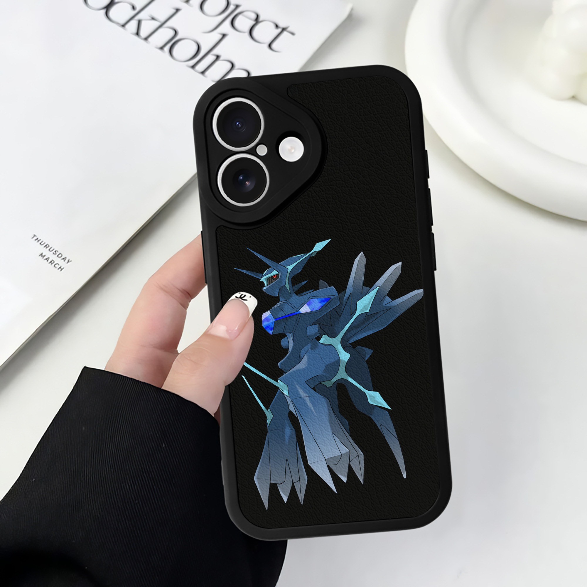 （画像用） ポケットモンスター Pokémon 【iPhone 16シリーズ対応】シリコンスマホケース（レザー調） 材質：シリコン